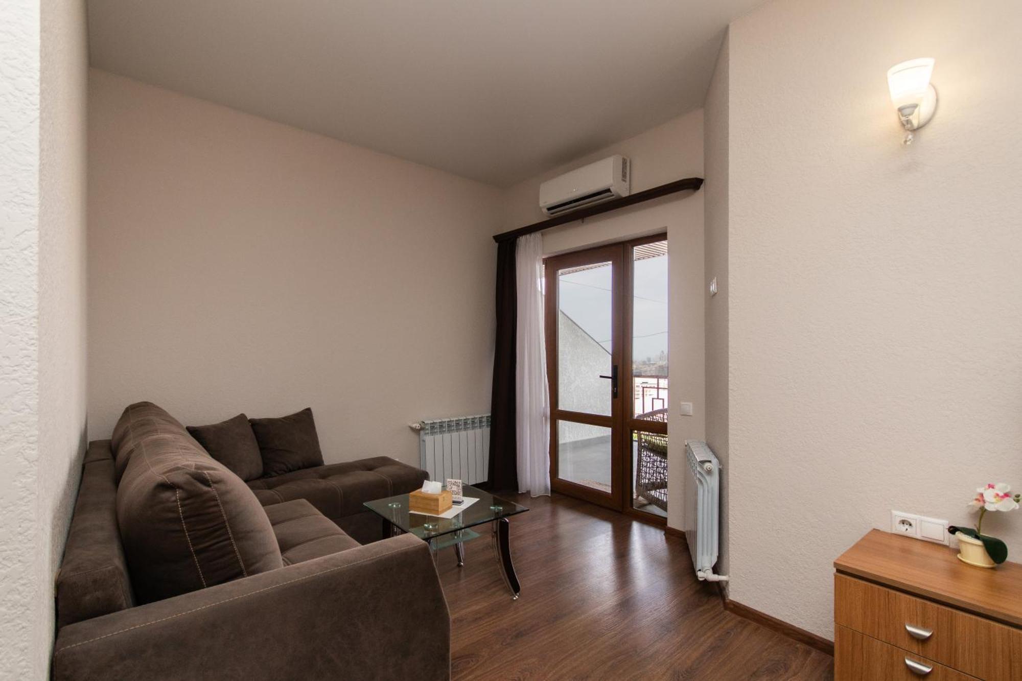 יירבאן Hillside Guest House מראה חיצוני תמונה